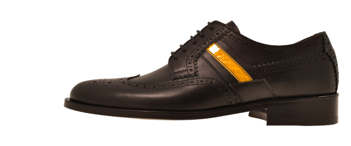 Black leather Oxford shoe
